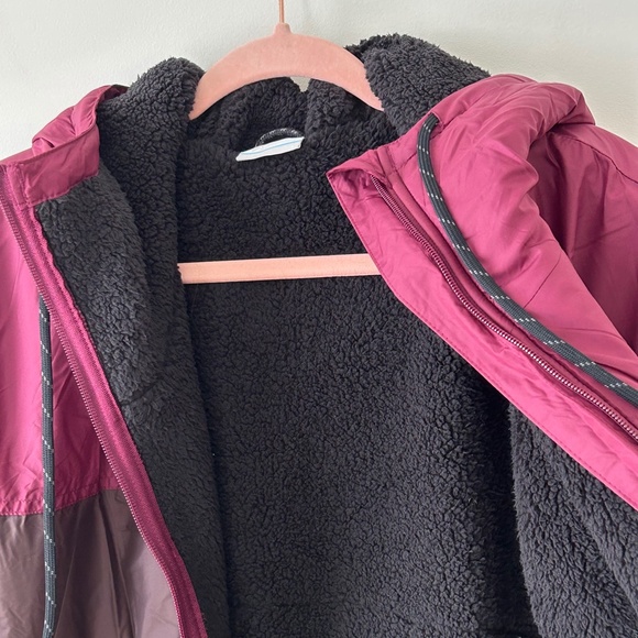 Columbia Sherpa Fleece Lined Hooded Puffer Coat - Picture 14 of 16